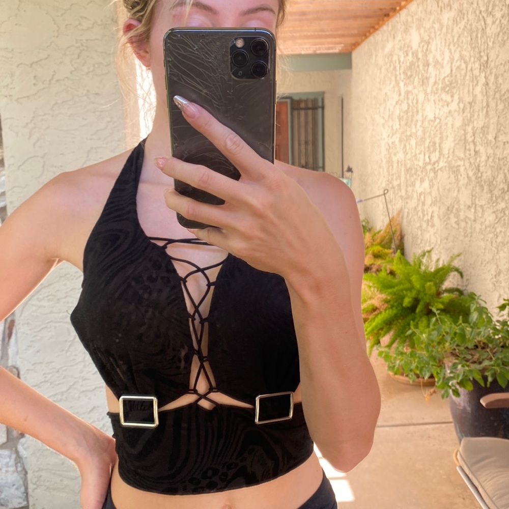 I am Gia Black Top - Picture 4 of 4